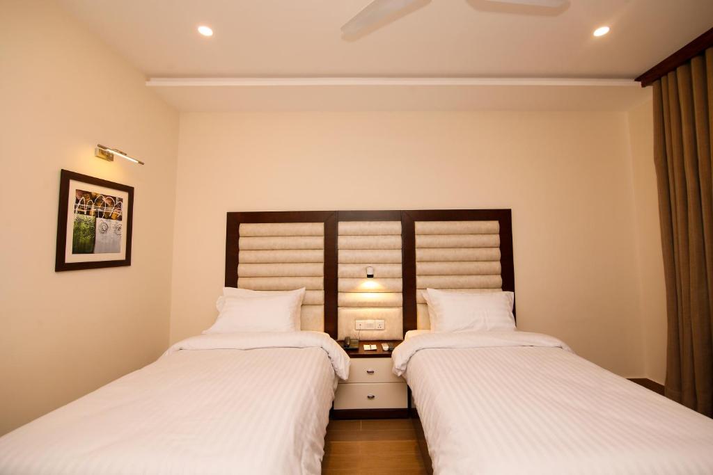 Hotel one Club Road